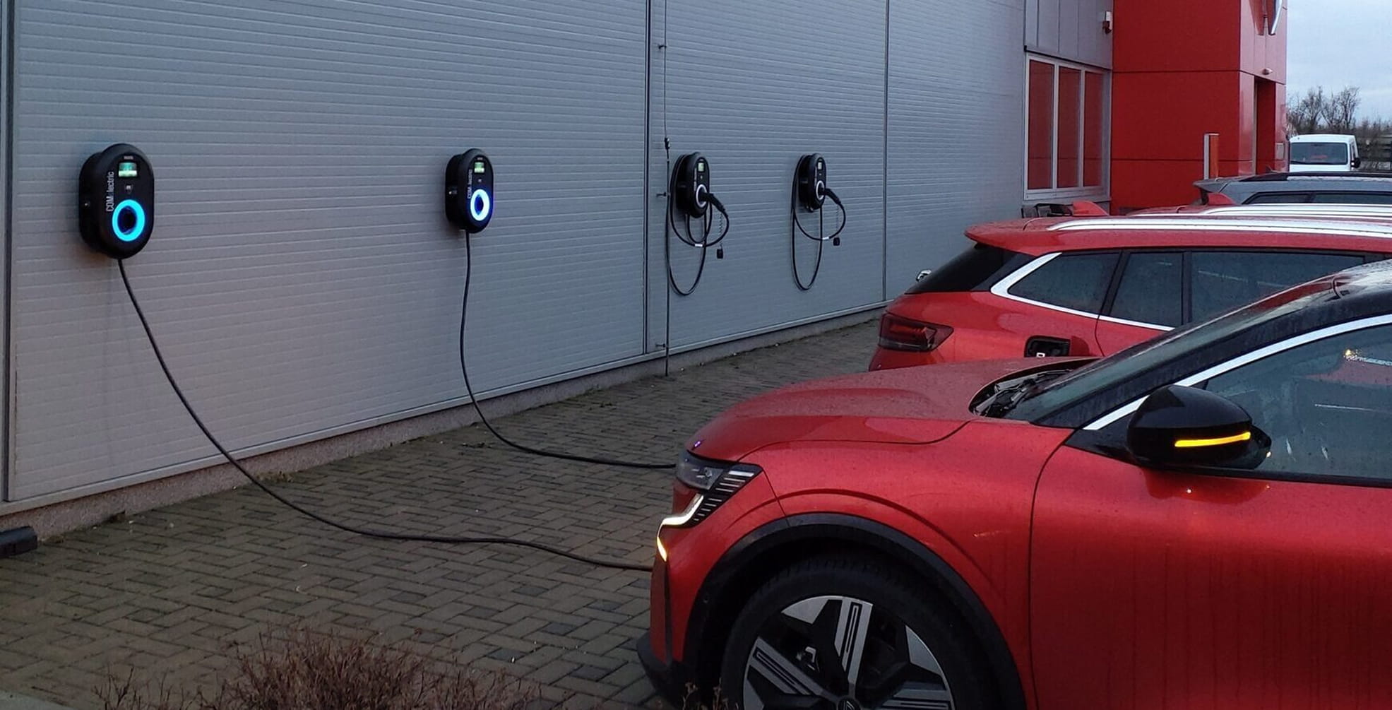 Naše realizace nabíjení elektromobilů u společnosti Renault Trucks